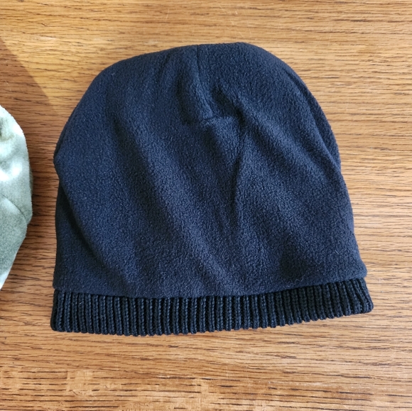 NWT Cat & Jack Lot of 2 Knit Fleece Winter Hats in Green and Black Youth OSFM - Picture 11 of 12